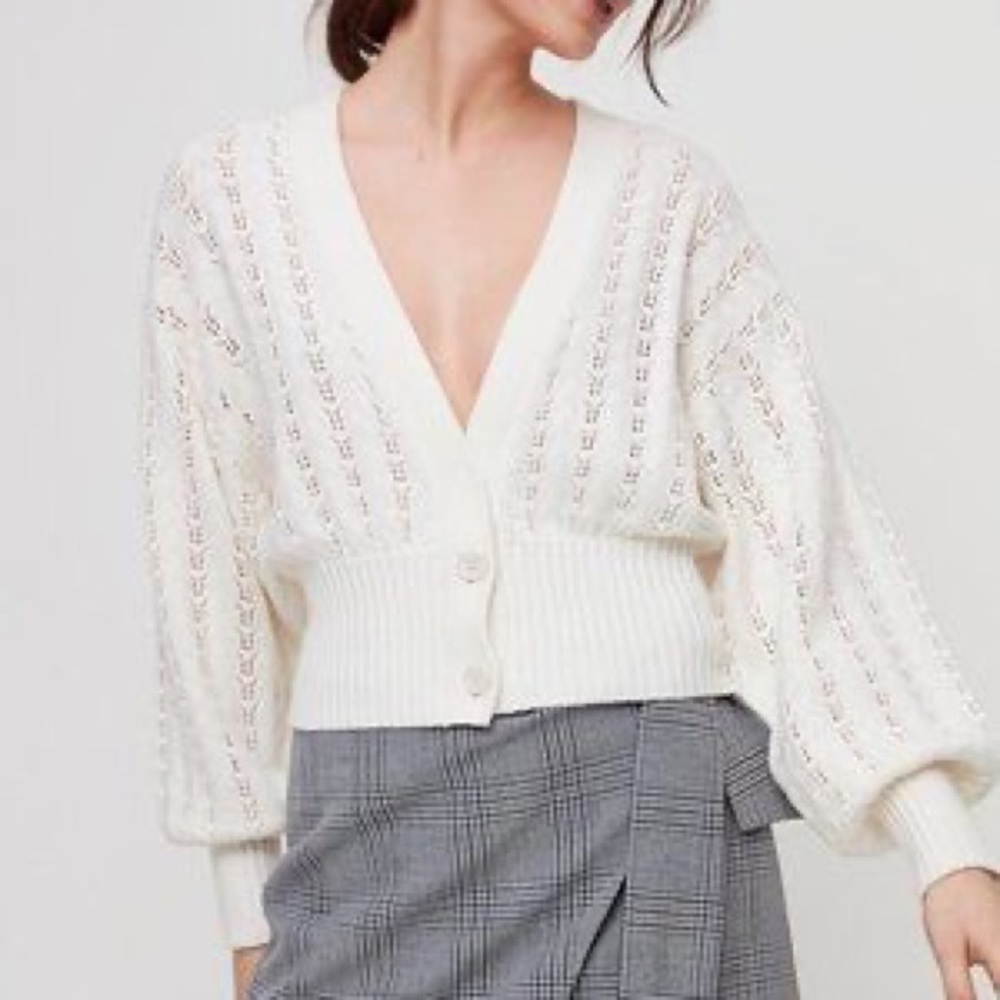 Aritzia Wilfred Plunge Cardigan in Oak